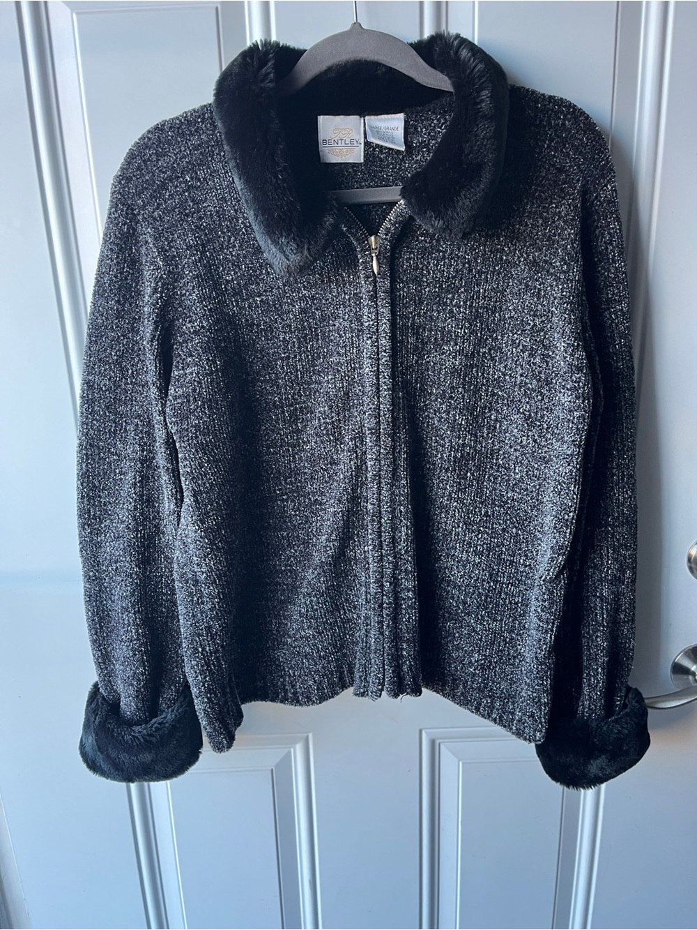 Vintage TR Bentley Black Faux-Fur Trim Zip Sweater Jacket